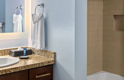 Terra Lago Apartment | Charming 3-bedroom resort with fitness room, tennis court, golf course, and Pool