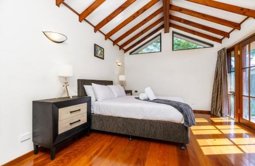 Turner House | Charming 3BR Turner Home Near Canberra Centre - Hosted by Canstay