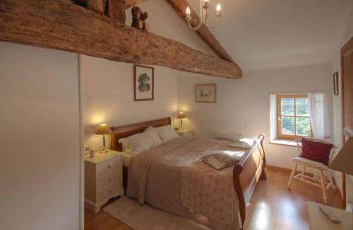 Sainte-Soline House | Charming 4-bed 3 bath farmhouse barn conversion