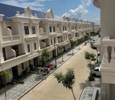 Sangkat Bak Khaeng House | Charming 4-bedroom townhome in vibrant Phnom Penh!