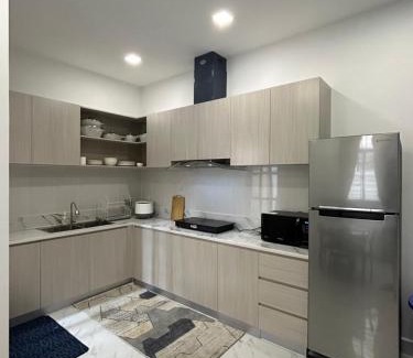 Sangkat Bak Khaeng House | Charming 4-bedroom townhome in vibrant Phnom Penh!