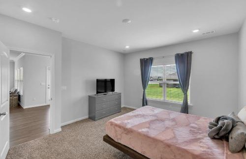 Capshaw House | Charming 4BR Ranch-Style Home - Corner Lot home