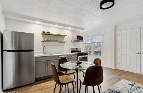 Ottawa House | Charming 4BR Retreat in the Heart of Ottawa