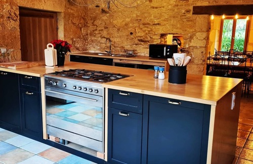 Gavaudun House | Charming 5 ha estate, catering and activities + barn for small events