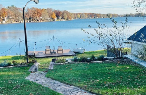 Mill Creek Cottage | Charming and Eclectic Lakefront Cottage. Kayak.Bike Ride.Bonfire.Fish.#Lakelife