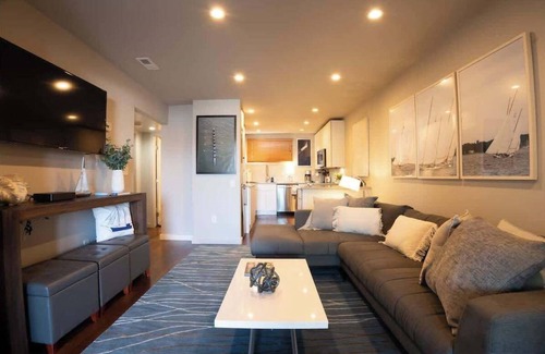 Eastport Condo | Charming Annapolis Waterfront Condo