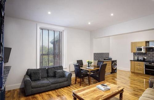 Lytham St. Anne's Apartment | Charming apartment set right in the heart of the Lytham St Annes.