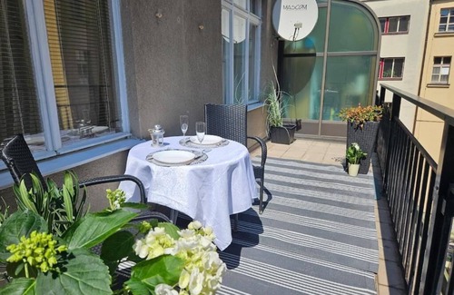 Stare Mesto Apartment | Charming apartment with terrace and parking in enchanting Prague city centre