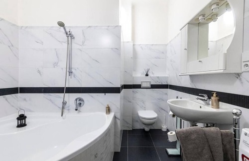 Stare Mesto Apartment | Charming apartment with terrace and parking in enchanting Prague city centre