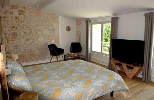 Balanzac Bed & Breakfast | Charming "Bambou" bed and breakfast between Sainte and Royan with swimming pool