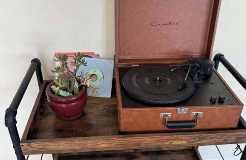 Dimond House | Charming boho inspired 3-bedroom 2-bath w/large patio Oakland, Ca!