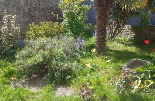 Saint-Cast-le-Guildo House | Charming country stone house facing south