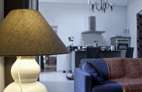 Blois Cottage | Charming Central Blois Cottage: Terrace, Private Garage, Modern Amenities Included