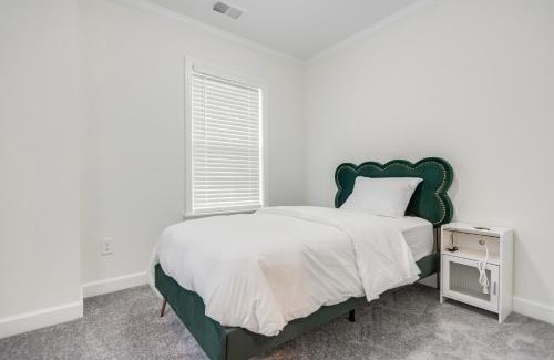 Garfield Heights Apartment | Charming City Loft - Unit A