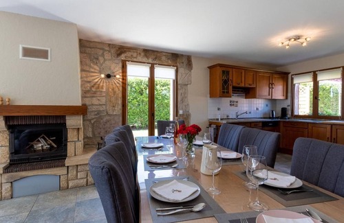 Villers-les-Luxeuil Cottage | Charming cottage with private pool and jacuzzi in the Vosges