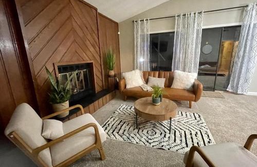 Winston - Salem Apartment | Charming Condo Near WFU and Hospitals, Full Kitchen, Strong WiFi, In-Unit Laundry
