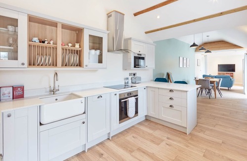 Haresfield House | Charming Converted Piggery on Peaceful Cotswold Farm