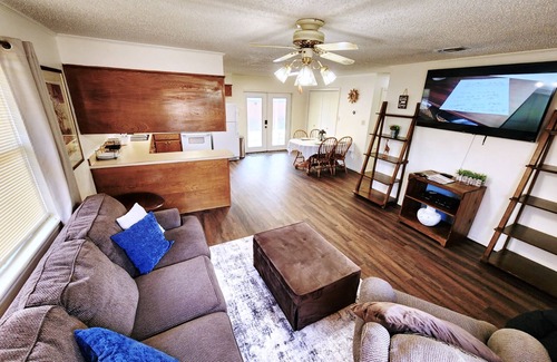 Idabel Cottage | Charming Cottage Apartment with all amenities