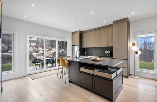 Frelighsburg Ski Chalet | Charming cottage in Frelighsburg, perfect for nature, skiing, and wine lovers!