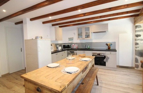 Moussages Cottage | Charming Cottage in Auvergne's Volcanic Park – Fireplace, Terrace, Near Hiking & Skiing