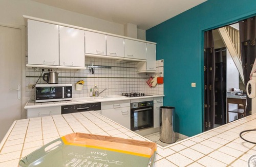 Le Neufbourg Cottage | Charming Cottage with Bucolic Garden, Near Waterfalls & Greenway, Fully Equipped with Bikes