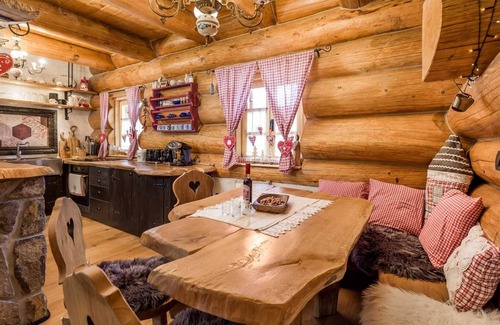 Hlevci Villa | Charming cottage with outdoor jacuzzi in Hlevci