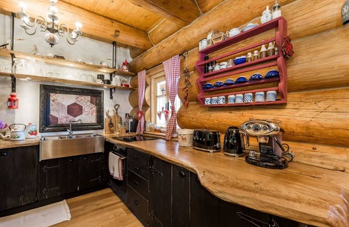 Hlevci Villa | Charming cottage with outdoor jacuzzi in Hlevci