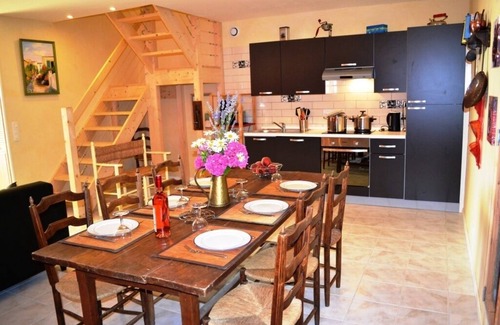Brugnac Cottage | Charming cottages for family or groups