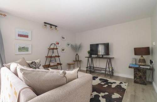 Fressingfield House | Charming dog friendly cottage in rural Suffolk