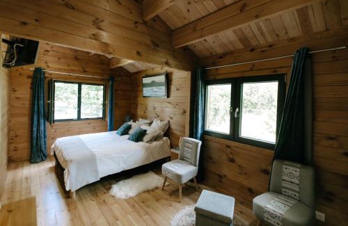 Le Thor House | Charming ecolodge with private access to the river
