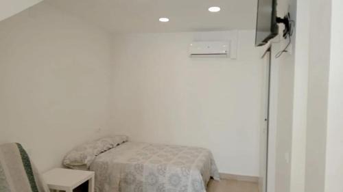 Sant Carles de la Rapita Apartment | Charming apartment in La Ràpita, 30 m² with balcony