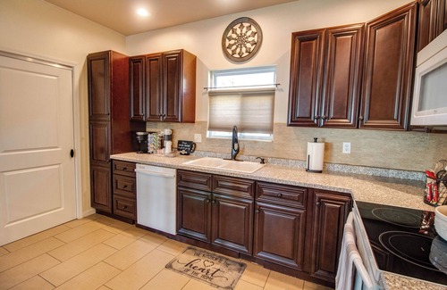 Grafton House | Charming Escape in Grafton!