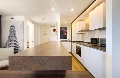 Castillejos Apartment | Charming Eurobuilding 2 Splendid Madrid - Apartamento para 4