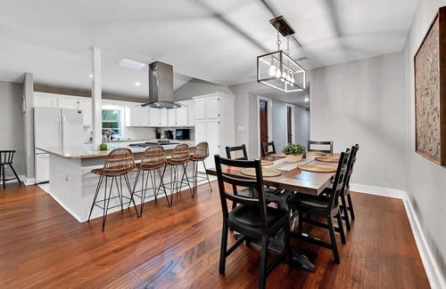 Waco House | Charming Farmhouse Unplug Unwind Explore Waco