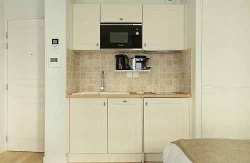 Strasbourg -Saint-Denis Apartment | Charming Flat in the Center of Paris