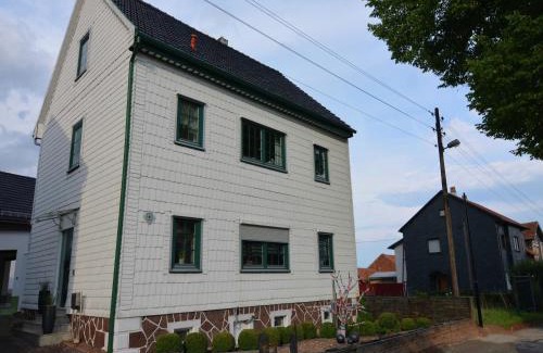 Langewiesen Apartment | Charming Forest Escape for Two, cleaning included