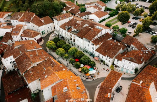Aubeterre-sur-Dronne House | Charming house in the center of one of the most beautiful villages in France!