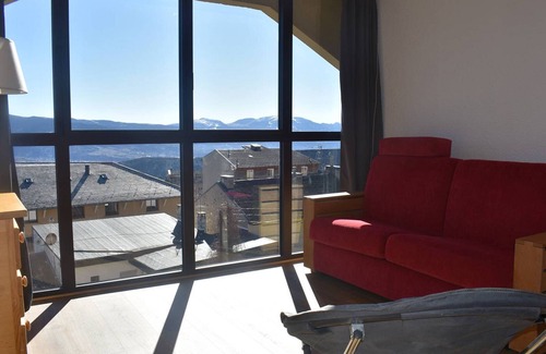 Font-Romeu-Odeillo-Via Apartment | Charming 2-room cabin in central Font-Romeu, parking included