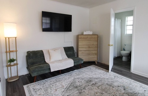 Houma House | Charming, Fully Furnished 4-Bedroom House w/WiFi, AC, & a Spacious Backyard