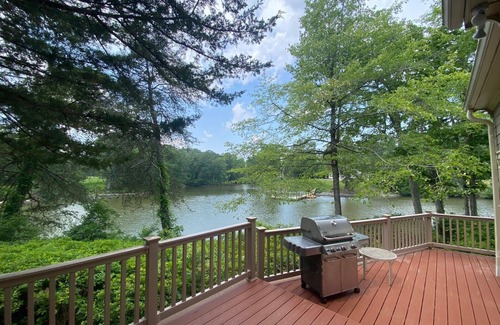 Weems House | Charming furnished 3-bedroom, waterfront home with boat slip on Carters Creek