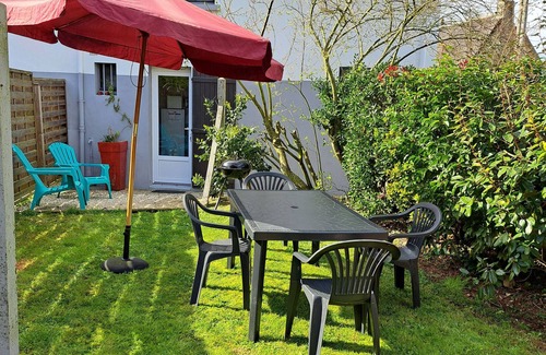 Saint-Lyphard Cottage | "Charming Gîte in Brière Park, 15km from La Baule Beach"