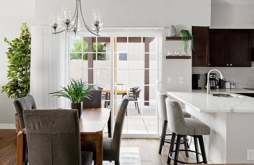 Mesa House | Charming getaway with fire pit, BBQ, near outdoor recreation, hiking, + biking!