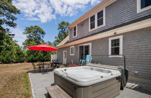 Eastham House | Charming Getaway with Hot Tub Dog Friendly