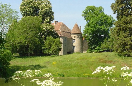 Peyrat-la-Noniere Cottage | Charming gite, 4 stars, Peyrat La Nonière on a land with castle, lake, fishing