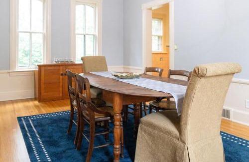 Winona House | Charming Home 3 Blocks to Winona State University