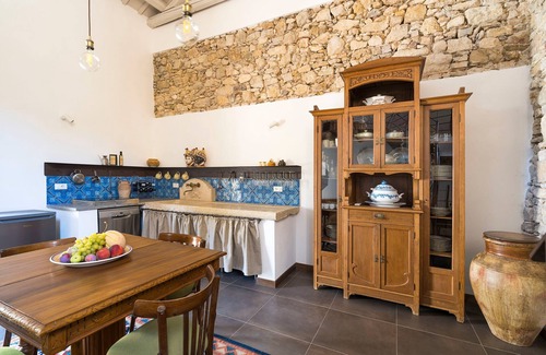 Buseto Palizzolo House | Charming house with shared pool - Don Carlo