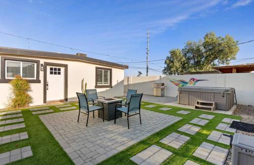 Evans Churchill Apartment | Charming House & Cottage in Downtown Phoenix