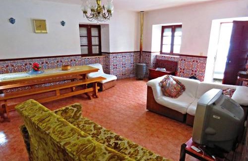 Semide House | Charming house in Miranda do Corvo + Spacious terrace