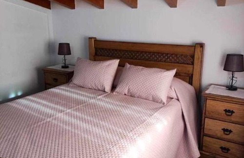Redondo House | Charming House in Redondo + Air Conditioned