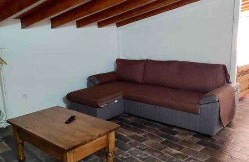 Redondo House | Charming House in Redondo + Air Conditioned